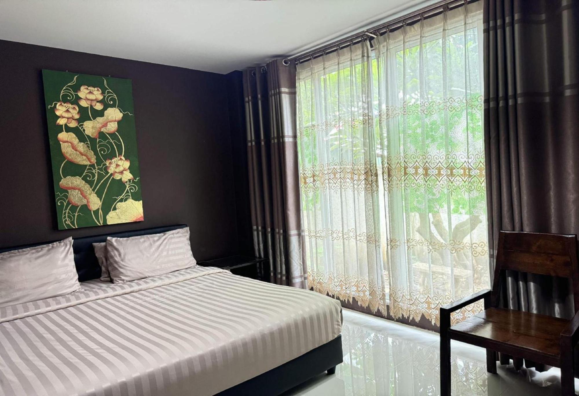 Collection O Bupamontra Chiangmai Hotel Chiang Mai Exterior photo